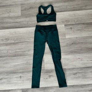 Alo Yoga Set